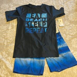 Old Navy NEW Big Boy Swim shirt and trunks Sz XXL (18)
